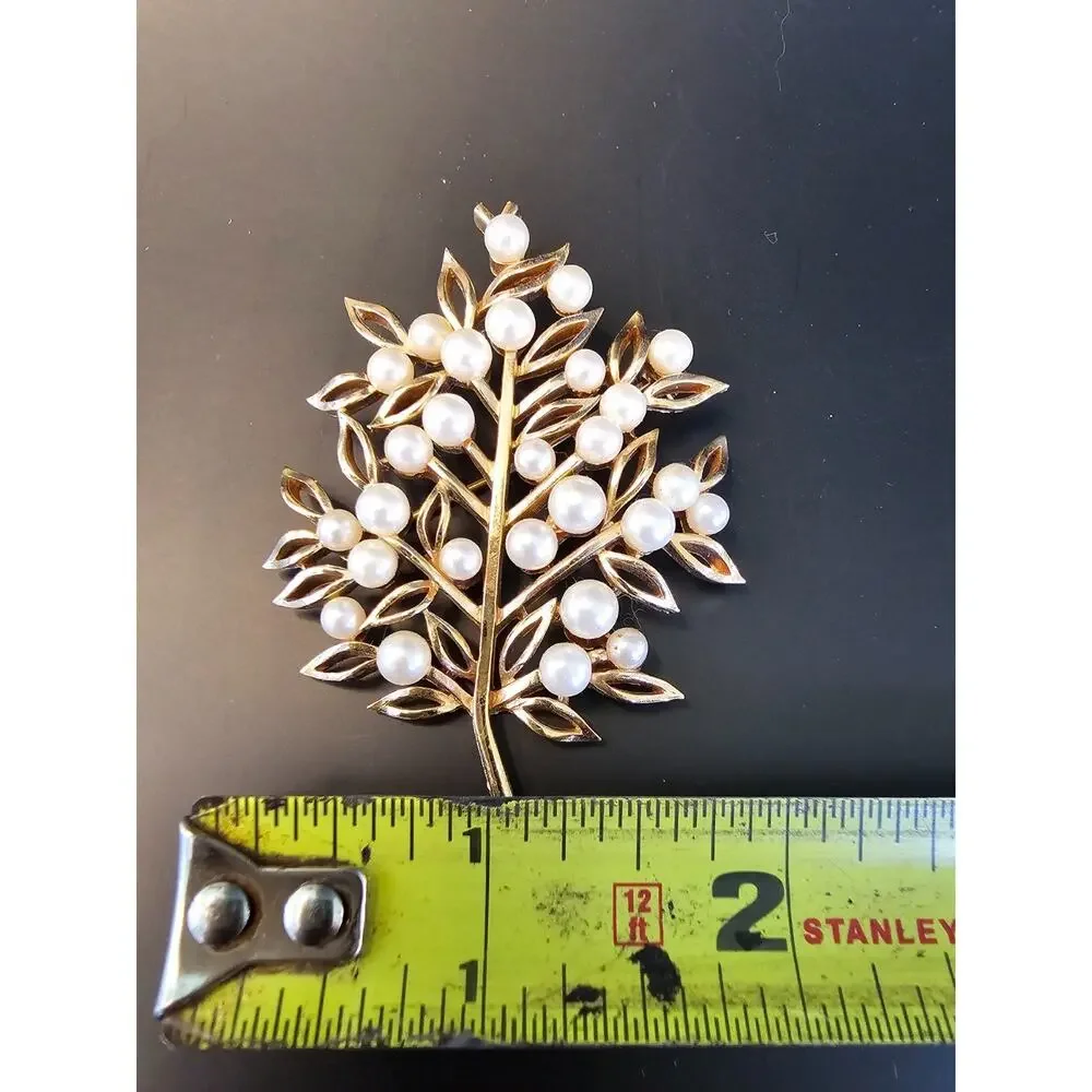Crown Trifari Vtg Faux Pearl Rose Gold Leaf Brooch Clip Earrings Set 1960s